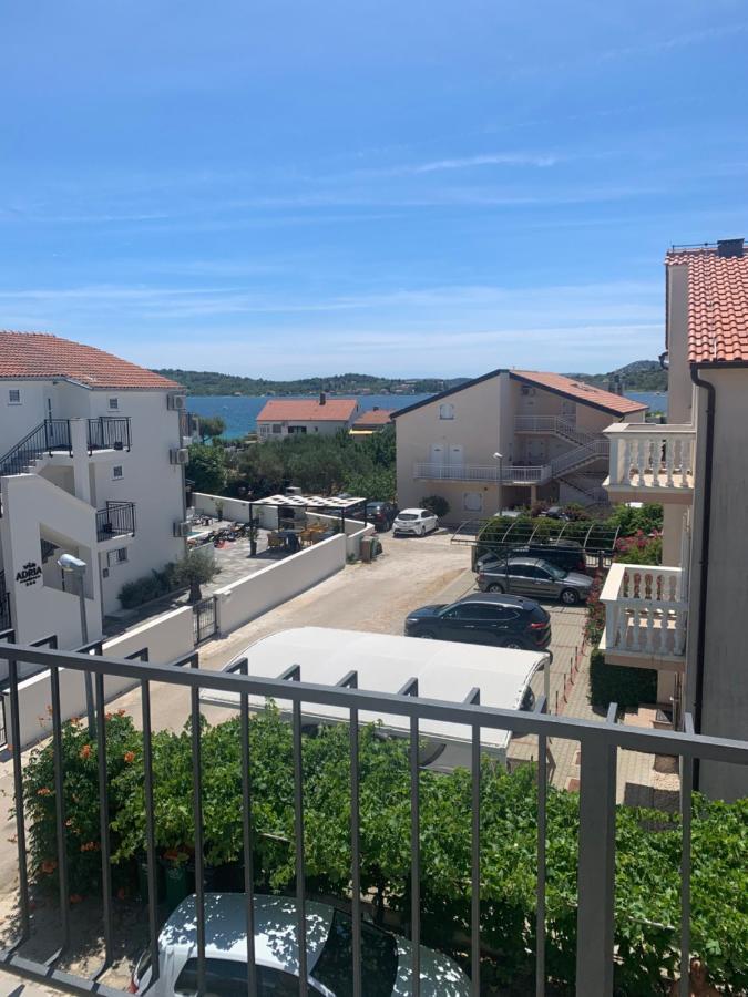 Apartmani Dzapo Srima Dış mekan fotoğraf