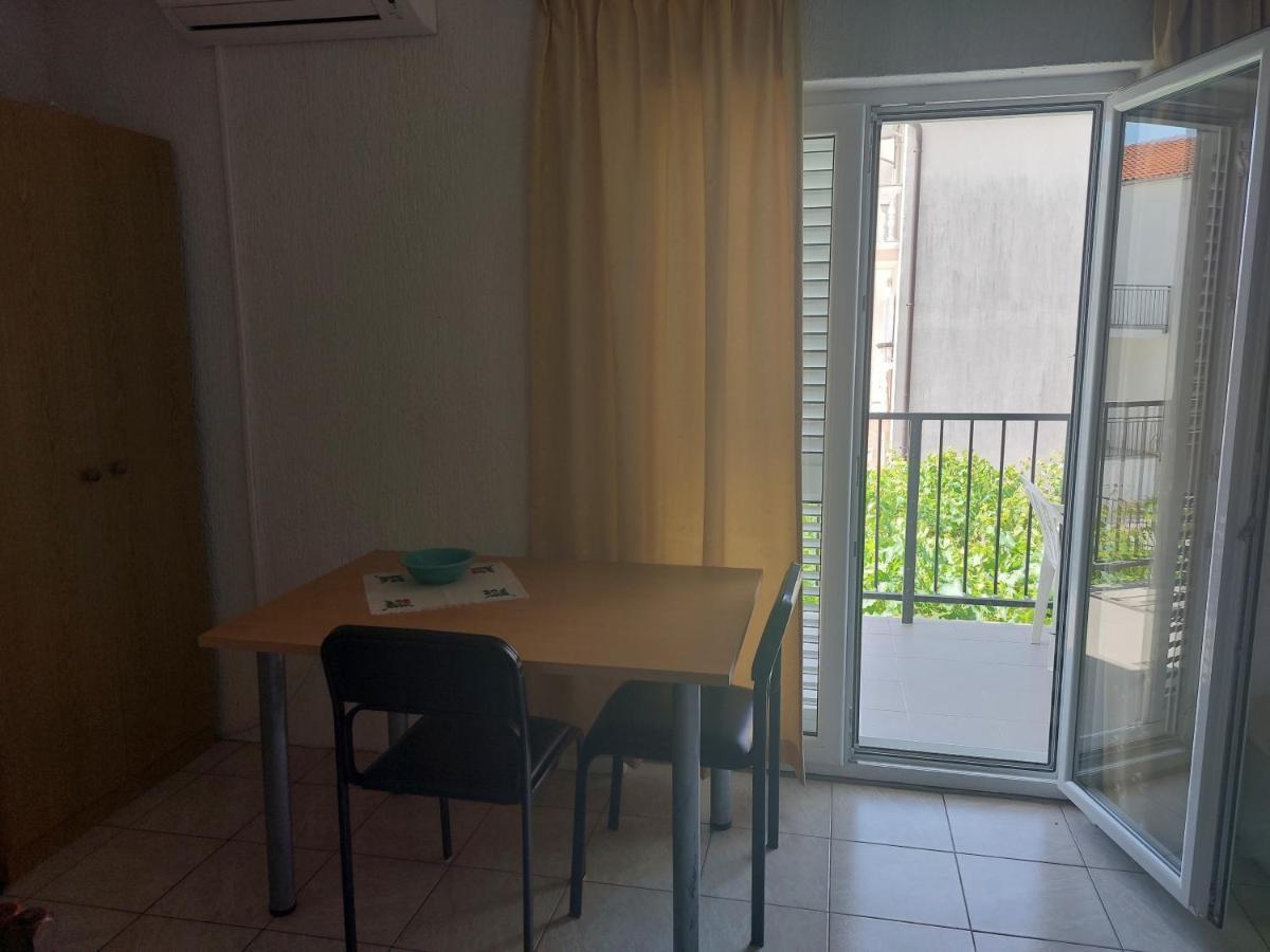 Apartmani Dzapo Srima Dış mekan fotoğraf